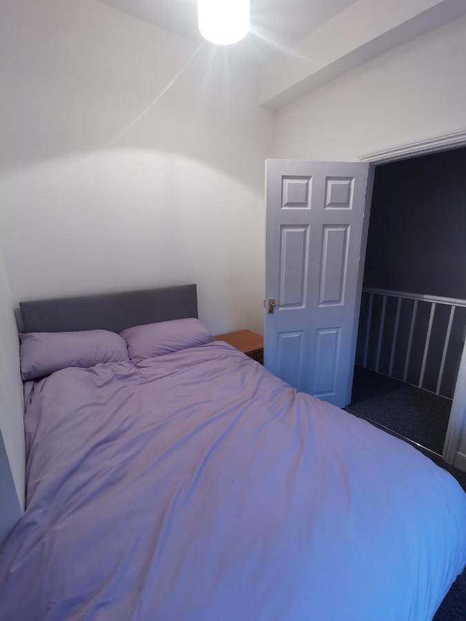Parkside House 3 Bedroom 2 Bathroom. Parking. Barrow-in-Furness Exterior photo